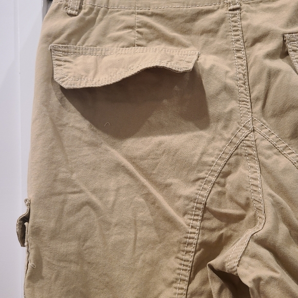 H&M Cargo Shorts, Mid Rise, 10 - Picture 4 of 6